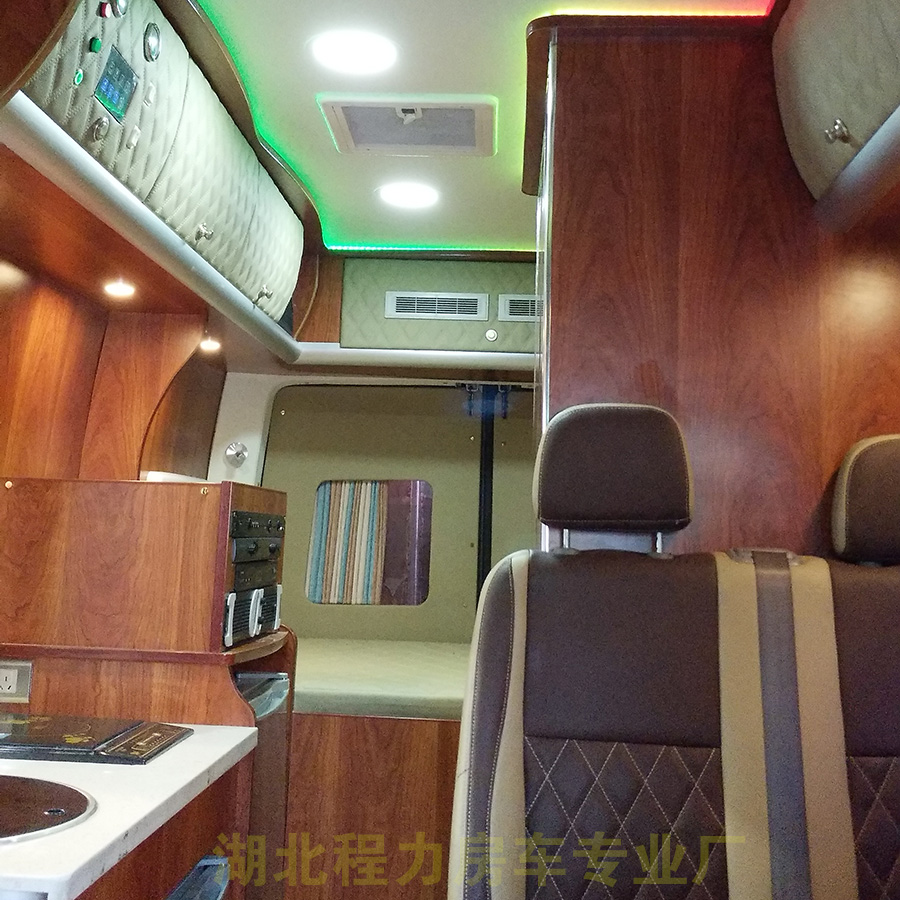 凯发k8体育APP官方网站下载東風禦風長軸高頂房車5
