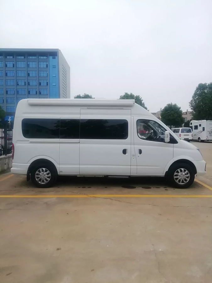 凯发k8体育APP官方网站下载房車-上汽大通國六長軸高頂房車1